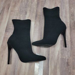 Steve Madden Black Cookie Sock Booties Size 8M